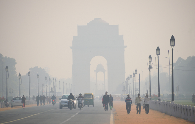 Dense fog disrupts over 500 flights in New Delhi and northern India
