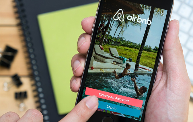 The hotel alternative is now offering … hotels? Airbnb, SiteMinder sign deal