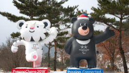 Soohorang and Bandabi, official mascots for the 2018 Winter Olympics - credit sajinnamu