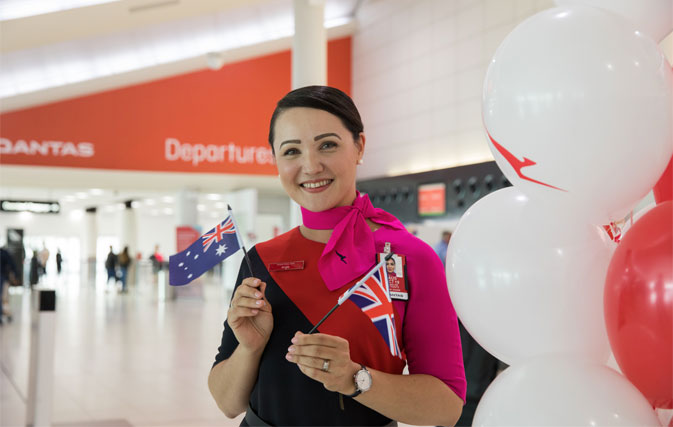 After 17 hours, the first direct flight from Australia to London touches down