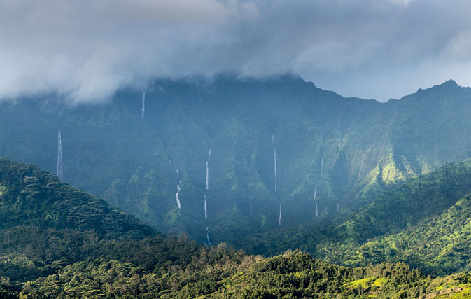 Severe rainfall forces dozens of tourists into evacuation shelter in Kauai