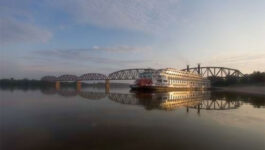 American Queen Steamboat Co. opens the books on holiday season sailings