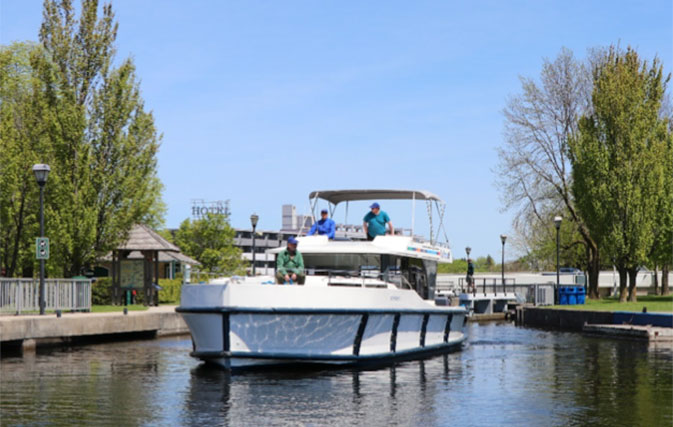 Le Boat opens first North American destination on the Rideau Canal