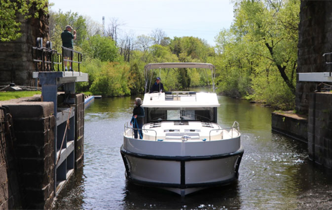 Le Boat opens first North American destination on the Rideau Canal