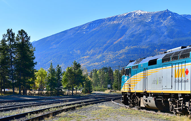 VIA Rail extends suspension of the Canadian route