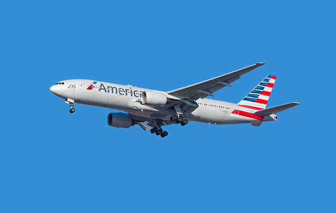 American Airlines threatens to bar customers from changing tickets