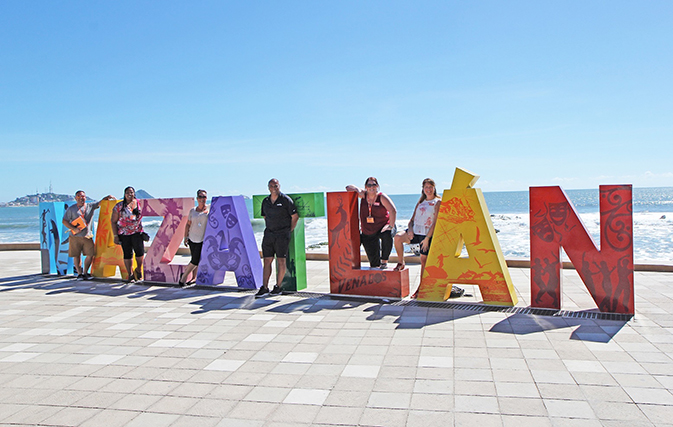 Mazatlan mayor reassures Canadians and other visitors following cartel violence (Cda-Mexico-Violence)