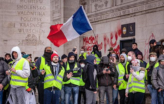 Canadian government sounds the alarm on travel to France