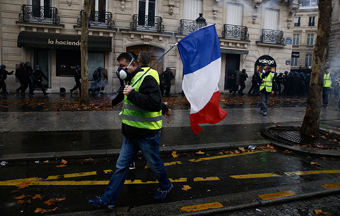 French premier holds talks after violent protests in Paris
