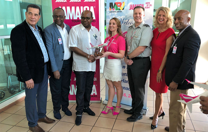 Swoop celebrates sold-out inaugural flight to Montego Bay