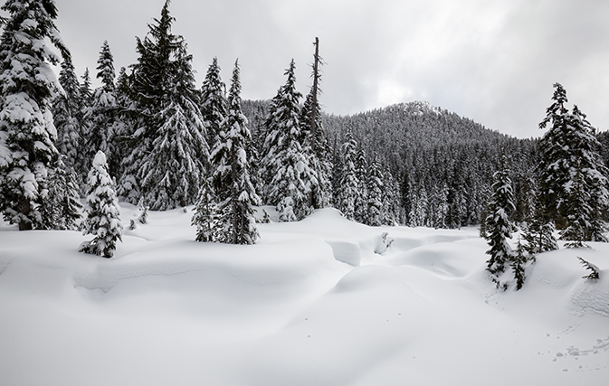 Two day storm departs B.C., but leaves flooded roads, avalanche danger behind