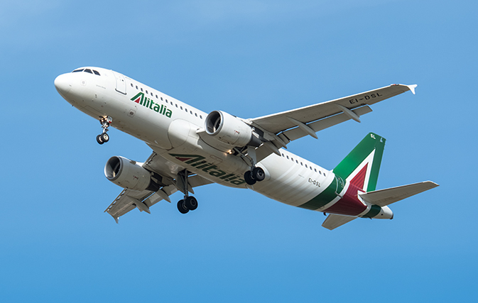 Italy confirms talks with Delta, EasyJet for Alitalia stake