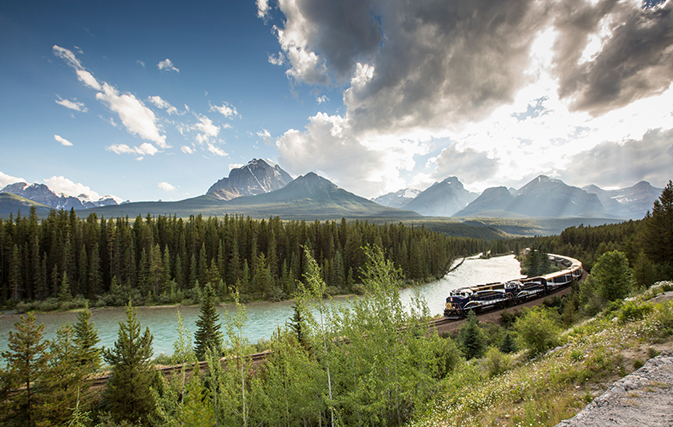 Rocky Mountaineer Specialists who complete TRACKS get incentive for clients