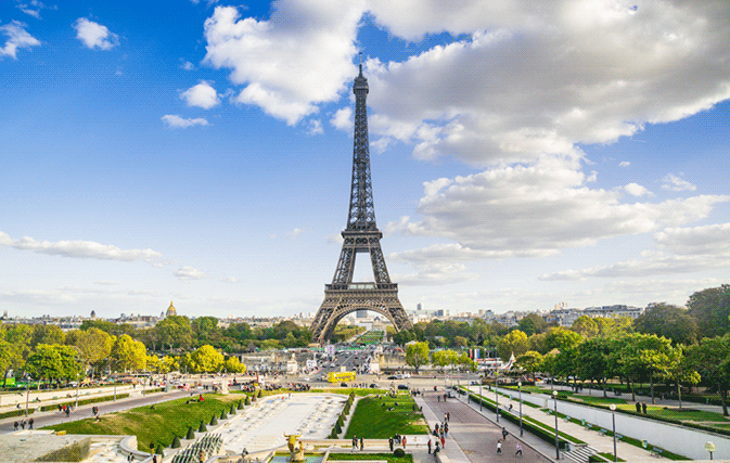 Well, that’s odd: Man spotted climbing the Eiffel Tower