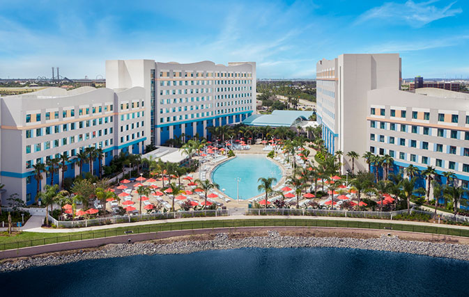 Opening-day-new-pics-of-Universals-Endless-Summer-Resort-Surfside-Inn-and-Suites_inside2