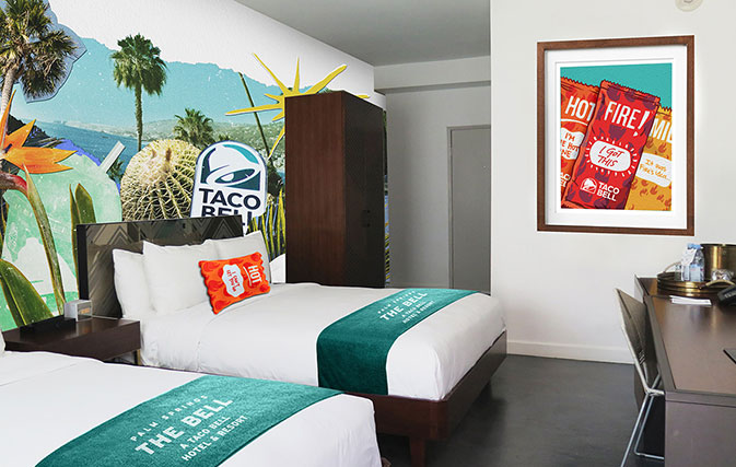 Raise-your-hand-if-you-want-to-stay-at-Taco-Bells-new-hotel_inside2