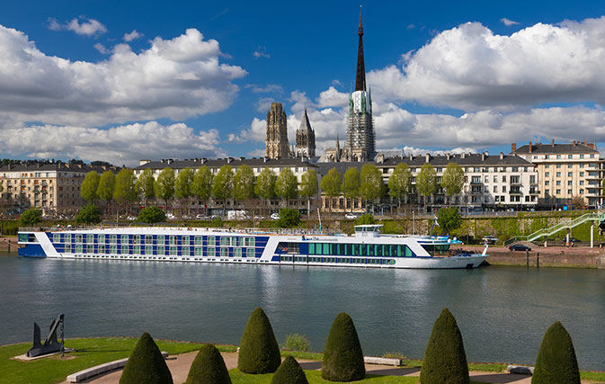 Three-new-ships-for-AmaWaterways-in-2019-bring-much-needed-extra-capacity_Amalyra