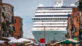 Venice-to-ban-cruise-ships-from-city-centre-starting-next-month