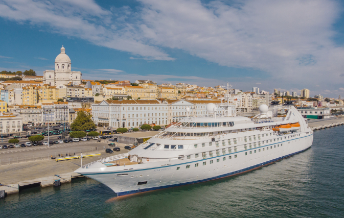 Windstar postpones all sailings, announces holiday promo