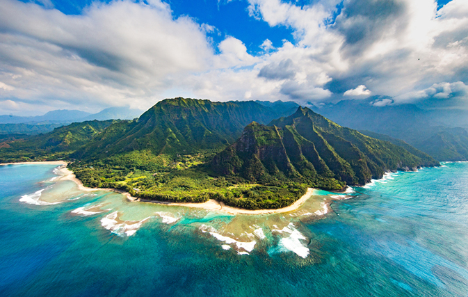 Hawaii-could-have-more-than-10-million-annual-visitors-for-1st-time