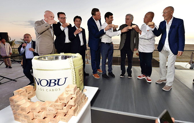 Robert-De-Niro-opens-the-new-Nobu-Hotel-Los-Cabos-2