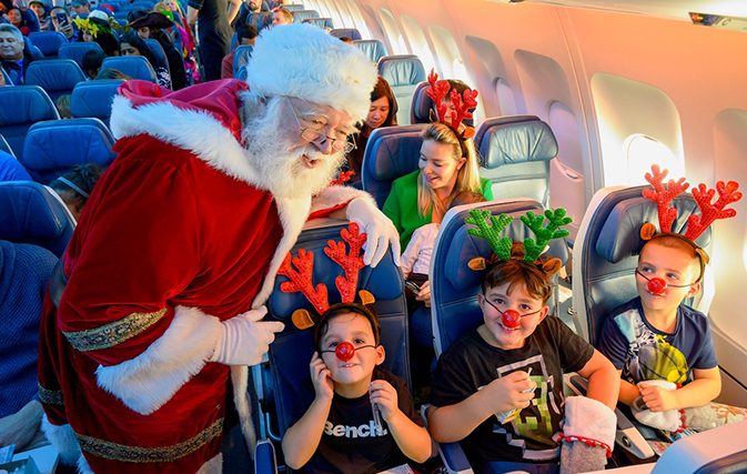 Air-Transat-spreads-holiday-cheer-on-annual-Flight-with-Santa-Claus