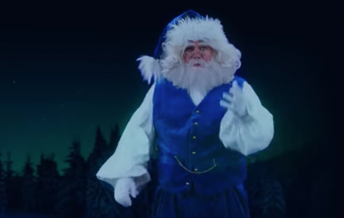 WestJet-does-it-again-with-another-Christmas-video-that-tugs-at-the-heartstrings