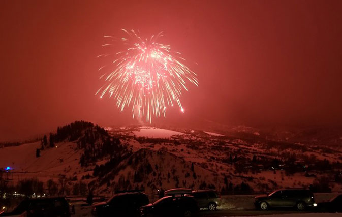 Watch-the-entire-sky-light-up-following-record-breaking-firework-main