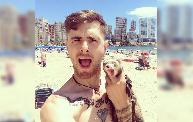 A-man-and-his-ferret-took-a-road-trip-across-Europe