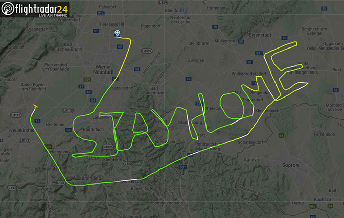 Check-out-the-messages-these-pilots-drew-with-their-planes-in-the-sky