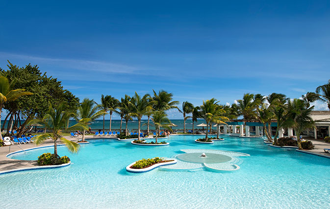 New-agent-incentives-from-AMResorts,-Coconut-Bay-and-Serenity-at-Coconut-Bay