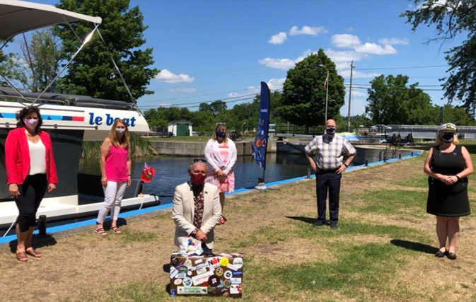 Le-Boat-welcomes-aboard-Ontario-Minister-of-Heritage