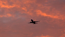 Qantas, Korean Air talk pre-flight vaccination requirements