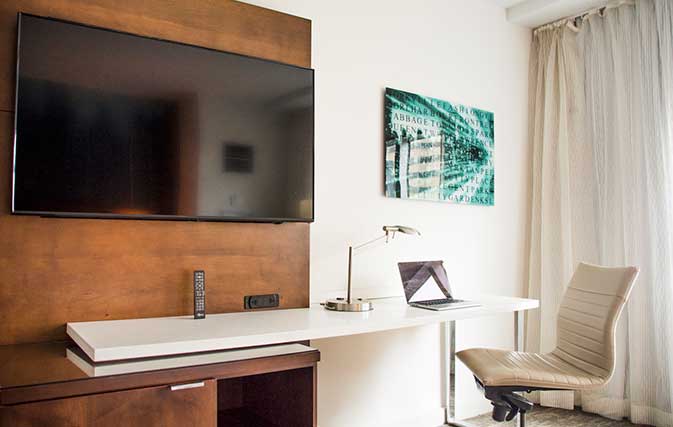 ‘Work Anywhere’ with Toronto Marriott City Centre Hotel