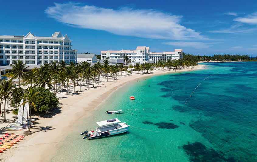 RIU celebrates 20 years in Jamaica