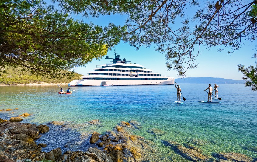 Emerald Cruises counts down to the Emerald Azzurra, coming January 2022
