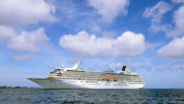 Crystal Symphony, wanted in U.S. lawsuit, still in the Bahamas