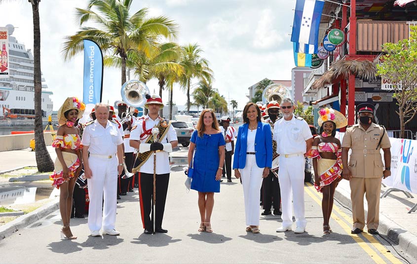 Captain Birger Vorland CrystalSerenity, Carmen Roig SVP Marketing and Sales Crystal, Director Gerneral Joy Jibrilu The Bahamas Ministry of Tourism Scott Peterson Hotel Director Crystal Serenity | Courtesy of Mr.Kemuel Stubbs