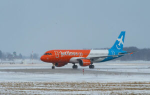Canada Jetlines’ first Airbus A320 arrives in Canada