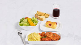 New promos and in-flight meals for Transat and Air Transat