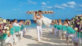 Book a complimentary wedding with Dreams Resorts & Spas