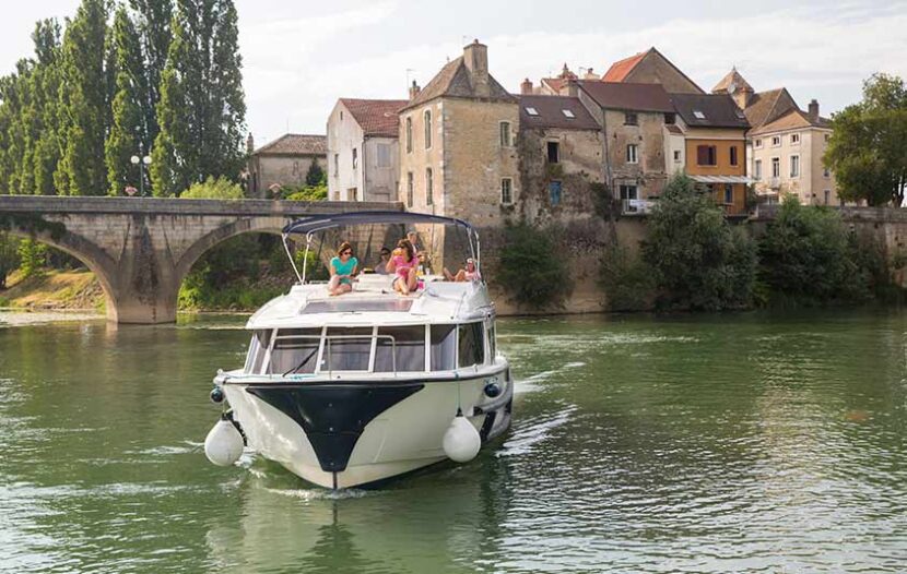 Le Boat has up to 30% off with summer flash sale