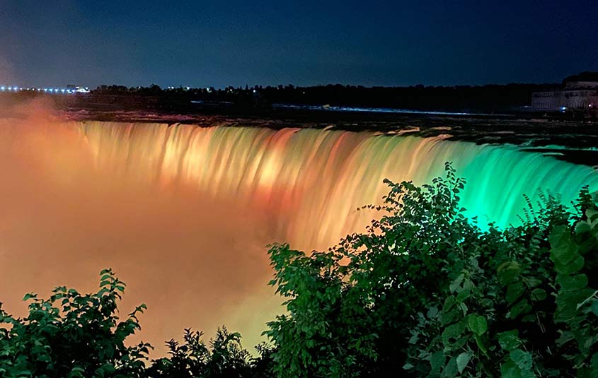 Canadian landmarks light up in celebration of Jamaica’s Independence Day