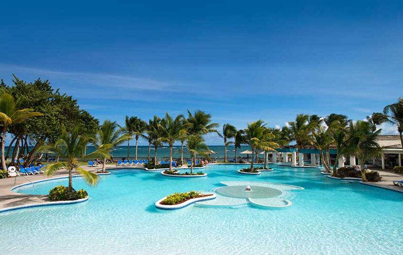 Coconut Bay Beach Resort marks return of Canada’s fall flights with agent incentives