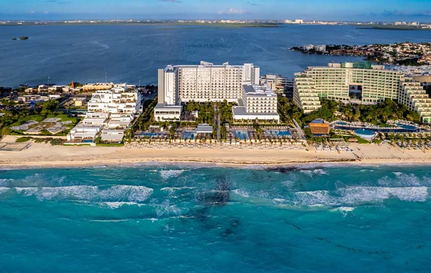 New 5-star Riu Palace Kukulkan opens in Cancun