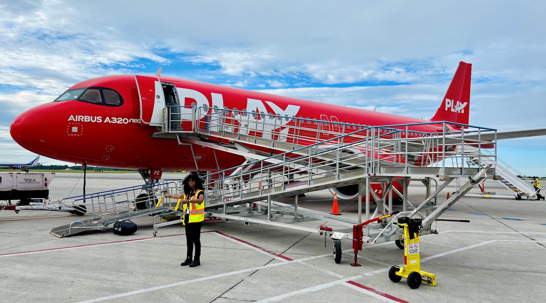 Service seamless onboard PLAY’s inaugural Hamilton to Reykjavik flight