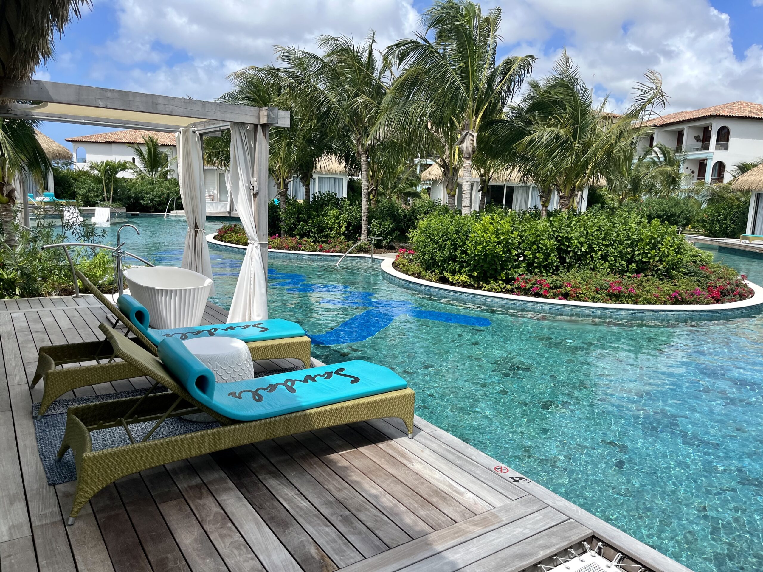 Immaculately manicured grounds make Sandals Royal Curaçao a true