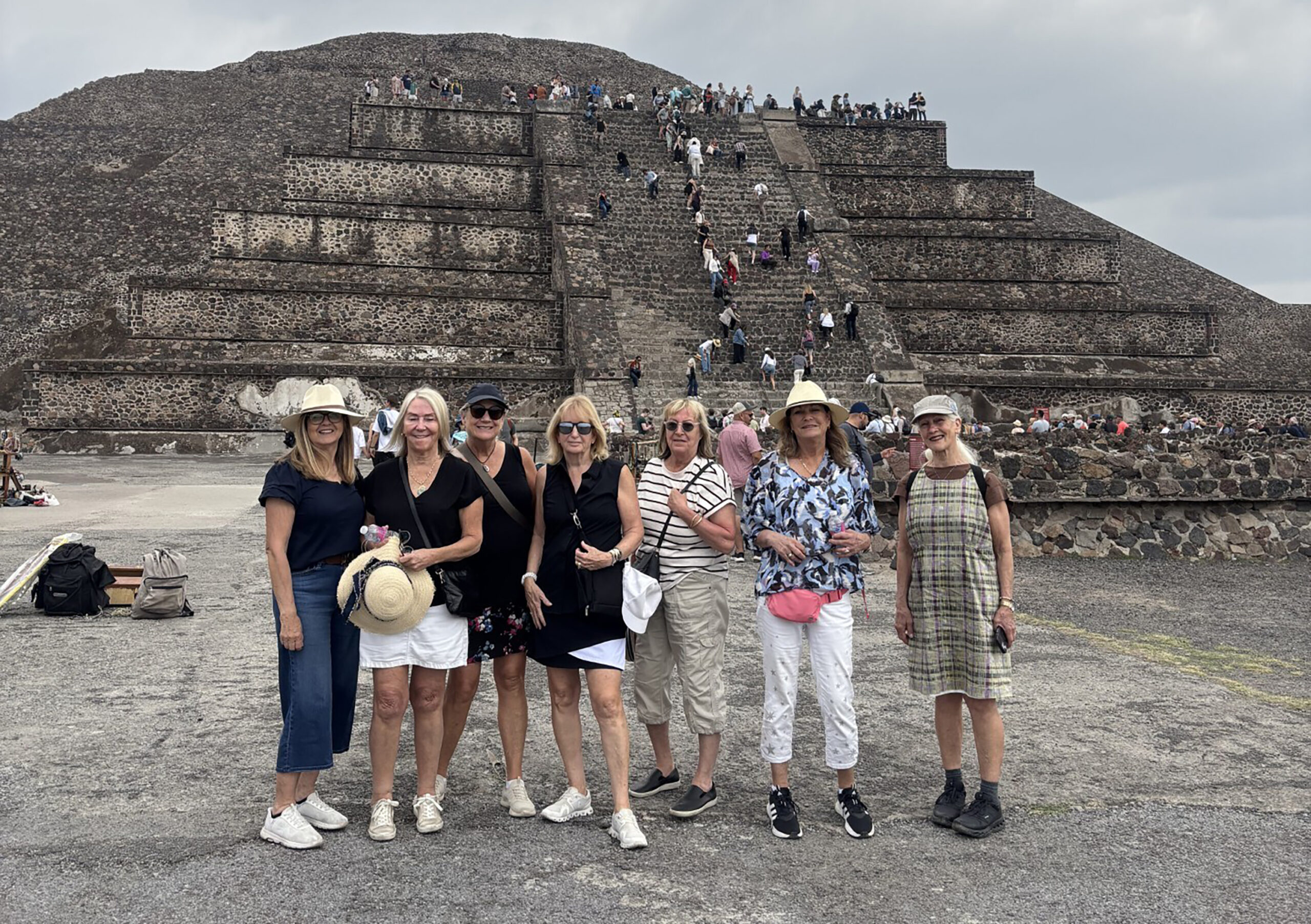 Mexico boosts security at tourist spots after Canadian killed, others ...